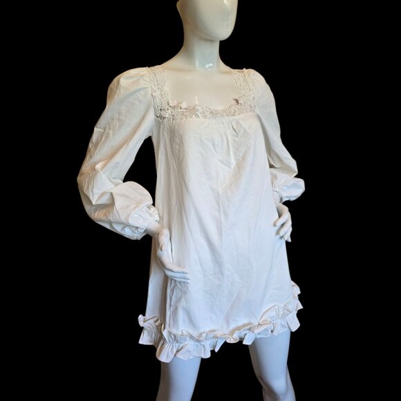 White Cotton FASHION NOVA Ruffled Smock Mini Dress sz XS - Picture 1 of 9